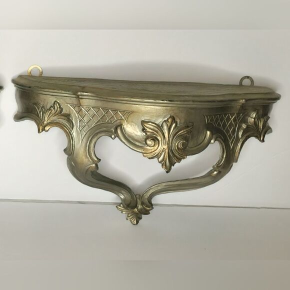 Pair of Vintage Florentine molded gilt resin wall shelves - Picture 2 of 10